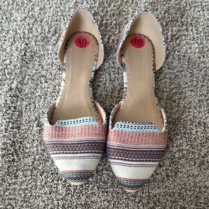 Restricted Multicolor Striped Flats